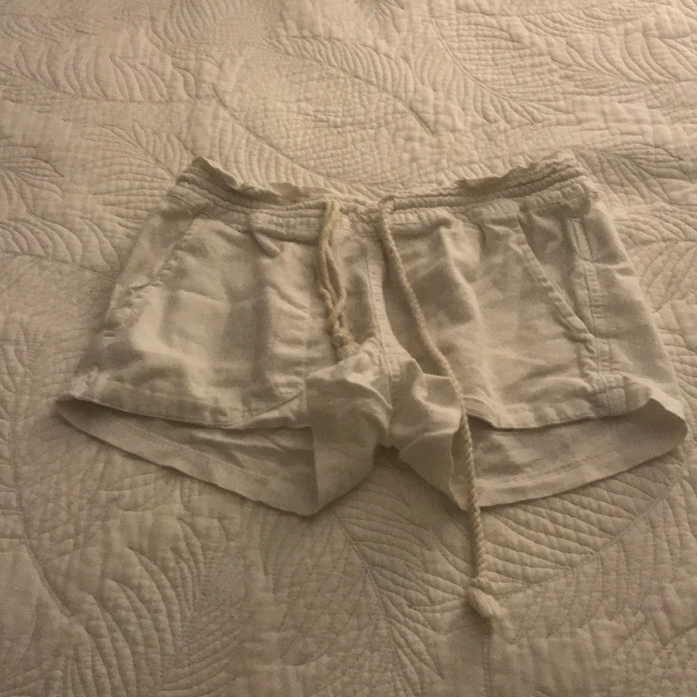 White Roxy Linens